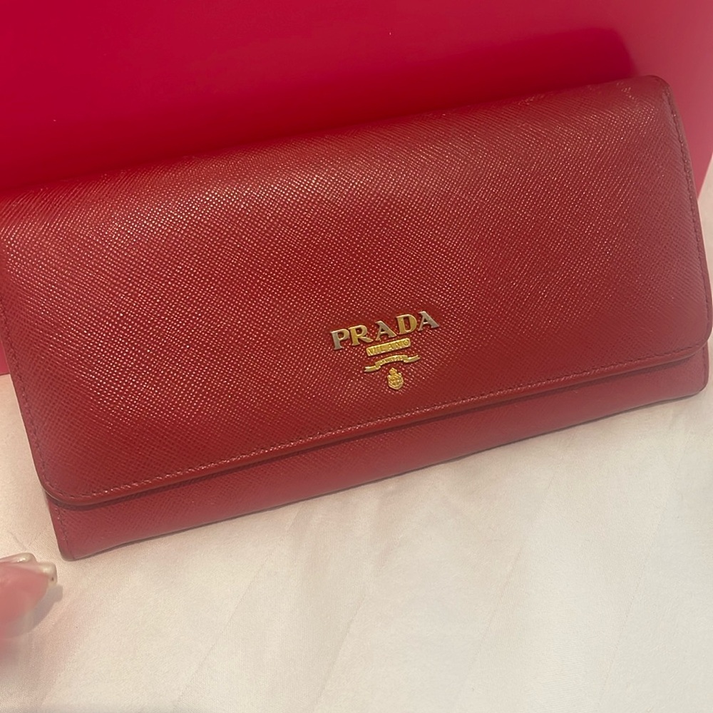AUTHENTIC Prada Long Wallet Saphiano RED Leather 😍